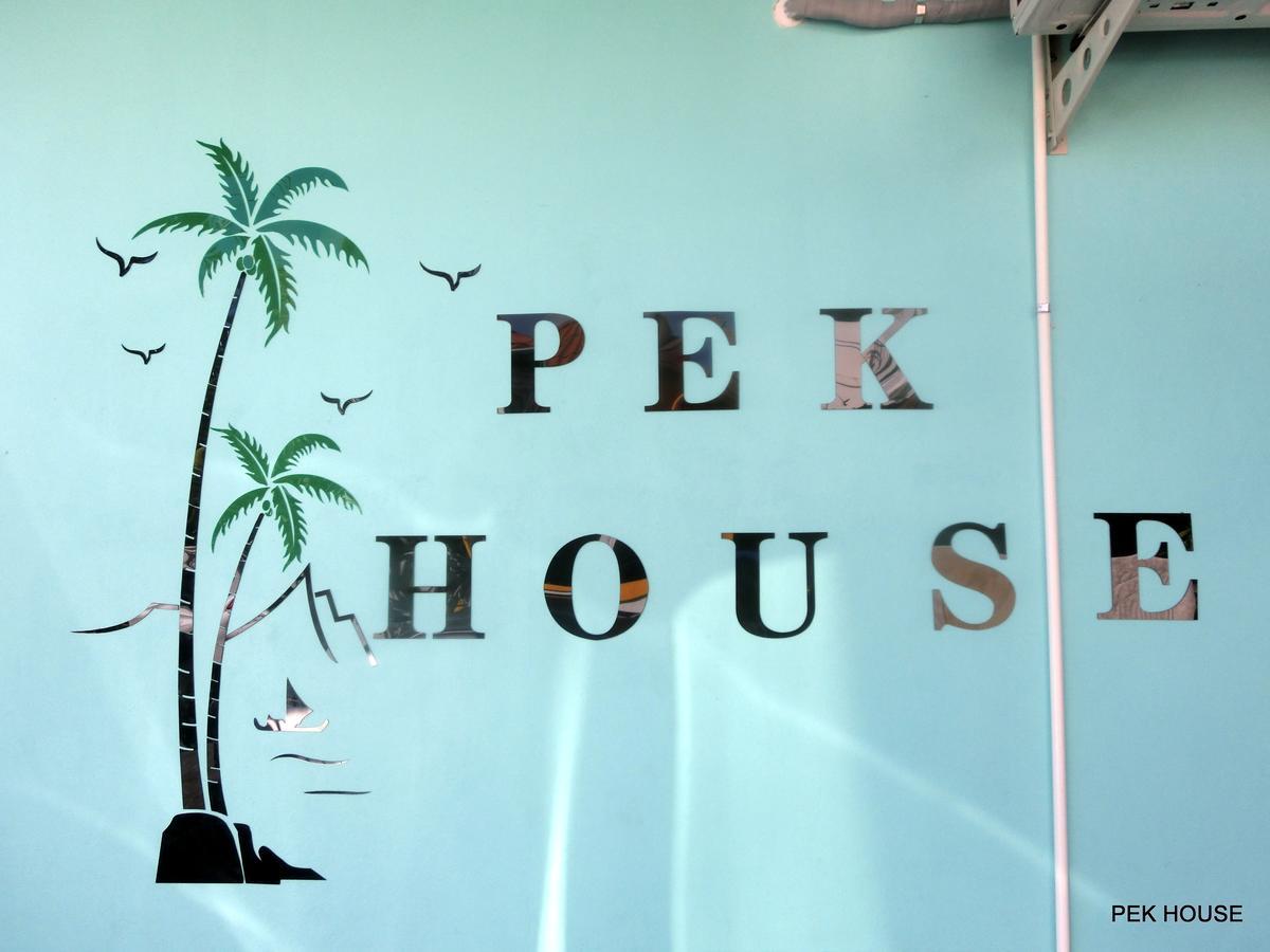 Pek House Apartman Phuket Kültér fotó